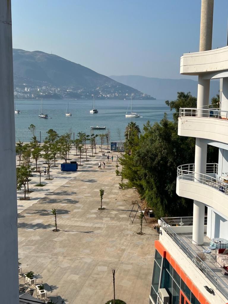 Sea View Apartment In Vlorë Exterior foto